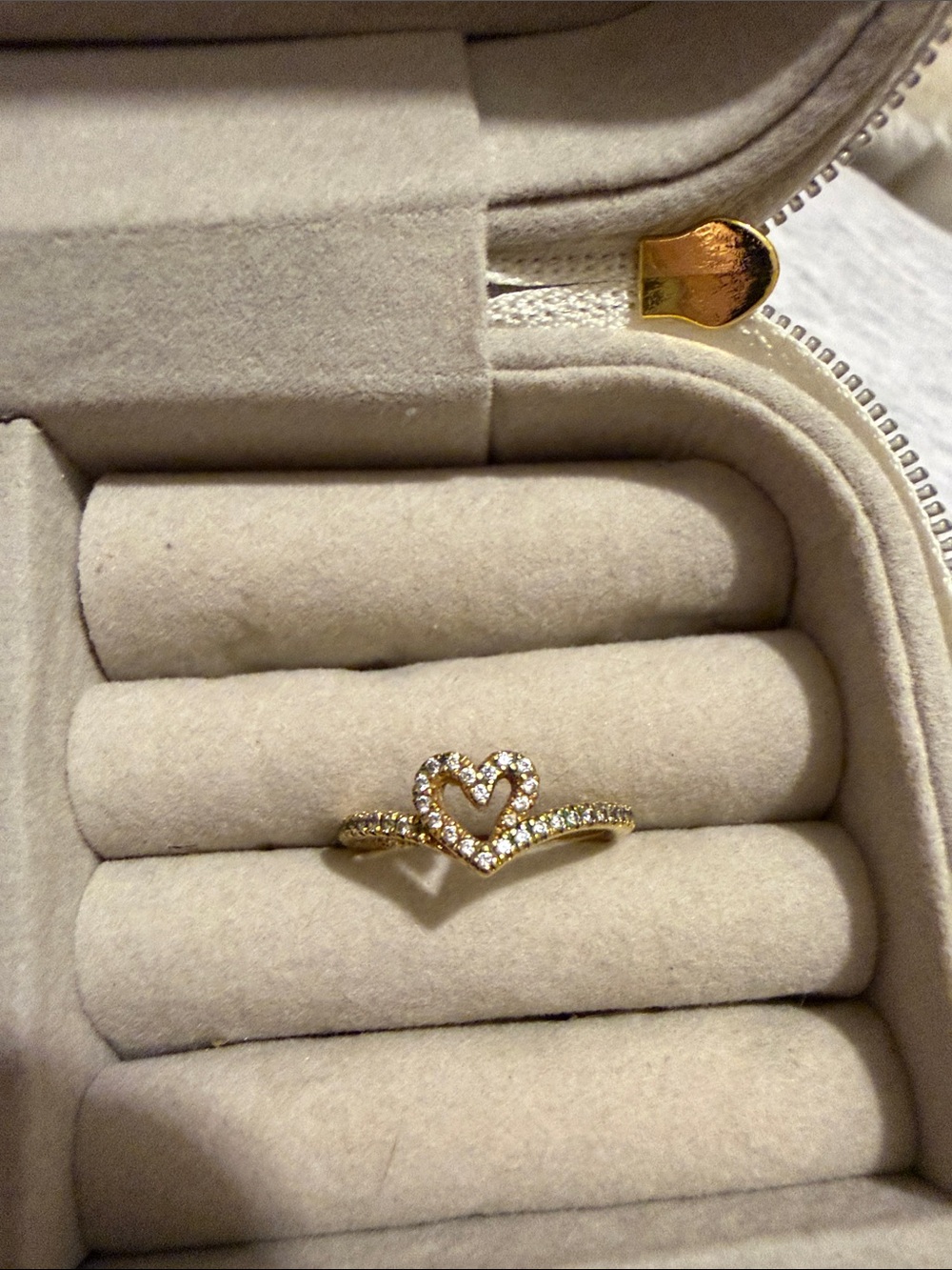 Gold Heart Pavé Ring - Pandora